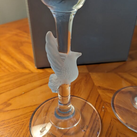 Pair of beautiful retro GORHAM CRYSTAL AMORE DOVE Toasting Flutes. Unused! - Picture 5 of 7